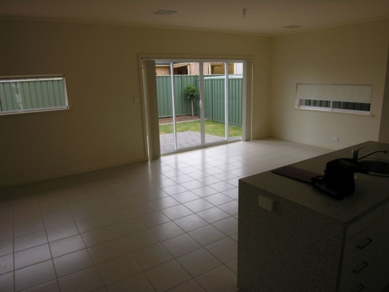 4 Waterton Lane, Mawson Lakes SA 5095