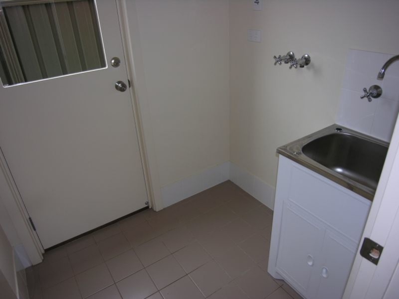 4 Waterton Lane, Mawson Lakes SA 5095