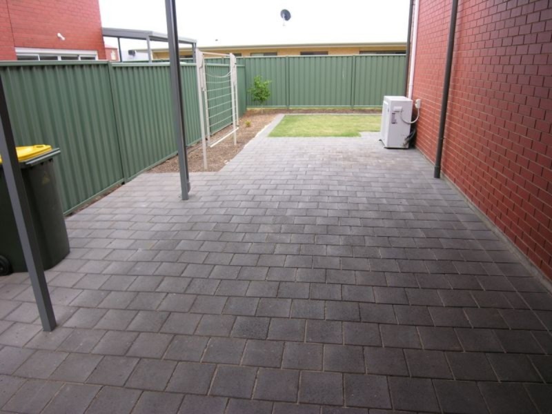 4 Waterton Lane, Mawson Lakes SA 5095