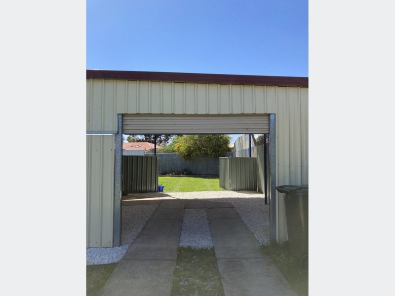 21 MacKay Crecent, Parafield Gardens SA 5107