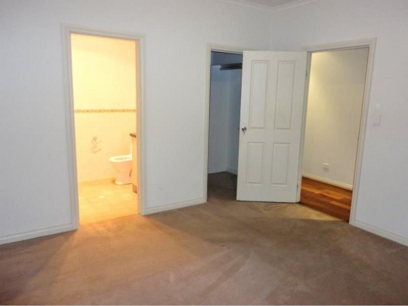 7 Thirza Avenue, Mitchell Park SA 5043