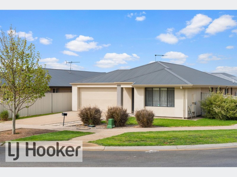 16 Central Boulevard, Munno Para West SA 5115