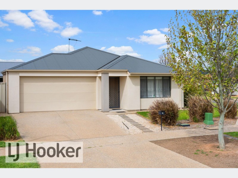 16 Central Boulevard, Munno Para West SA 5115