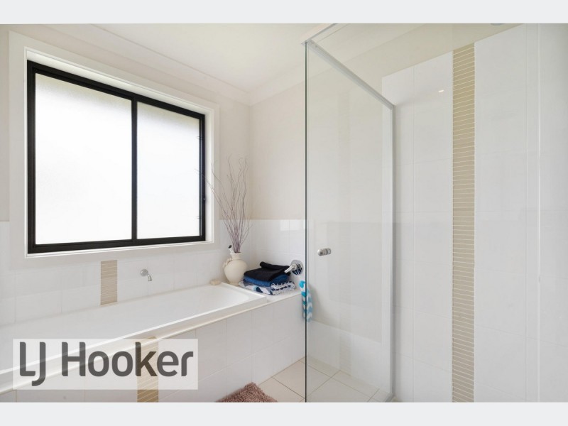 16 Central Boulevard, Munno Para West SA 5115