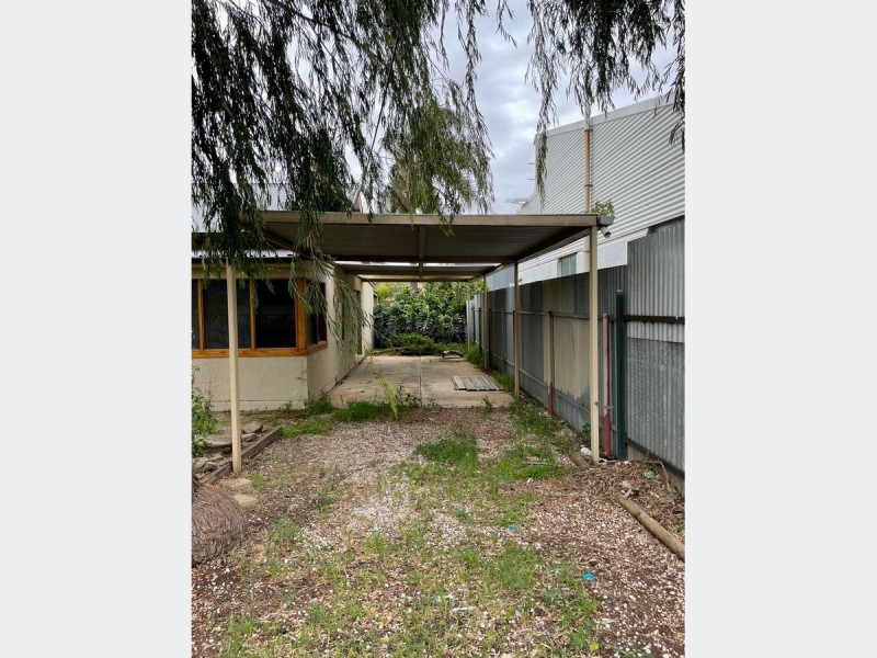 2 Bardia Avenue, Findon SA 5023