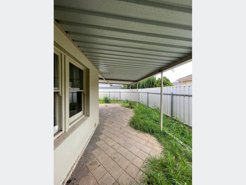 2 Bardia Avenue, Findon SA 5023