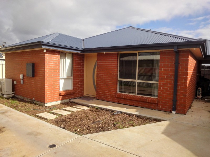 28 Kwinana Crescent, Port Noarlunga South SA 5167