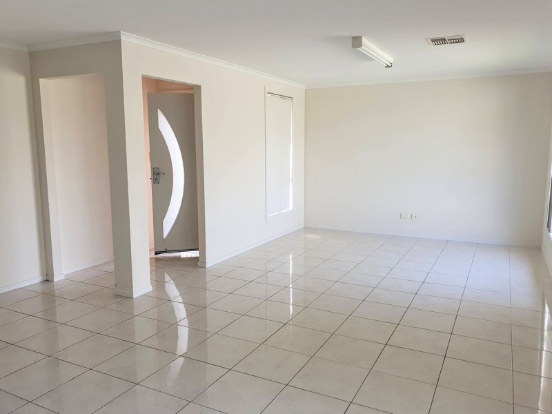 28 Kwinana Crescent, Port Noarlunga South SA 5167