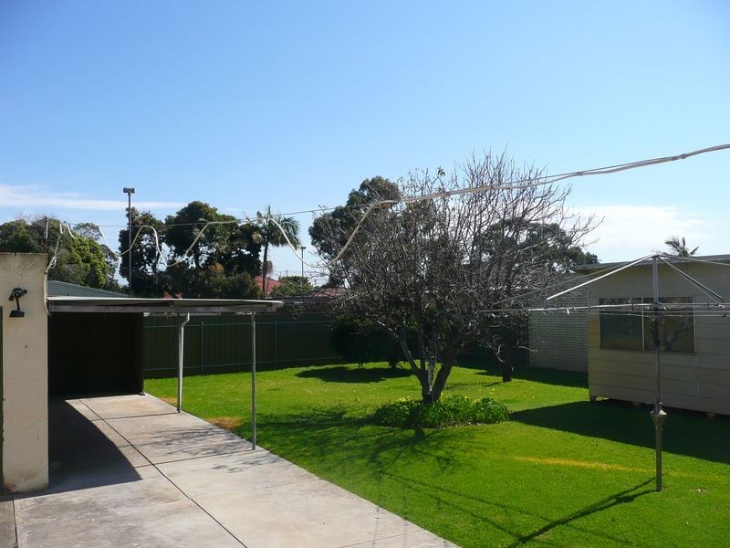 8 Hadley Street, Fulham SA 5024