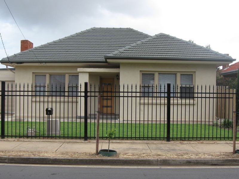 8 Cleve Street, Mansfield Park SA 5012