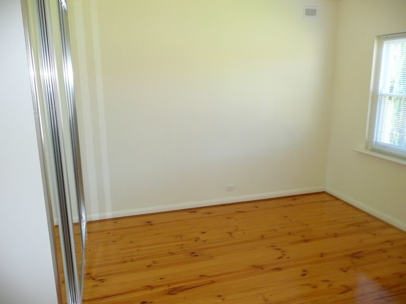 8 Cleve Street, Mansfield Park SA 5012