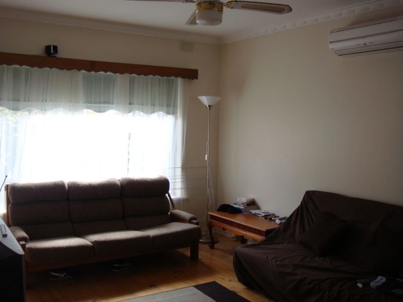 3/8 Military Road, West Beach SA 5024