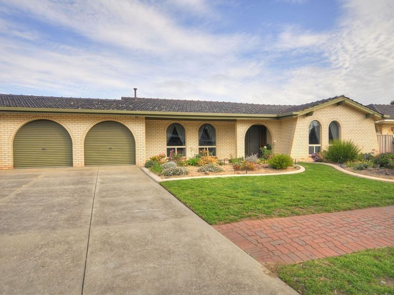 16 Hannam Avenue, Grange SA 5022