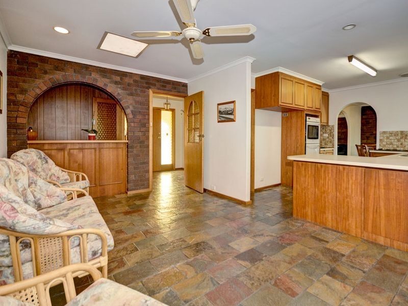 16 Hannam Avenue, Grange SA 5022