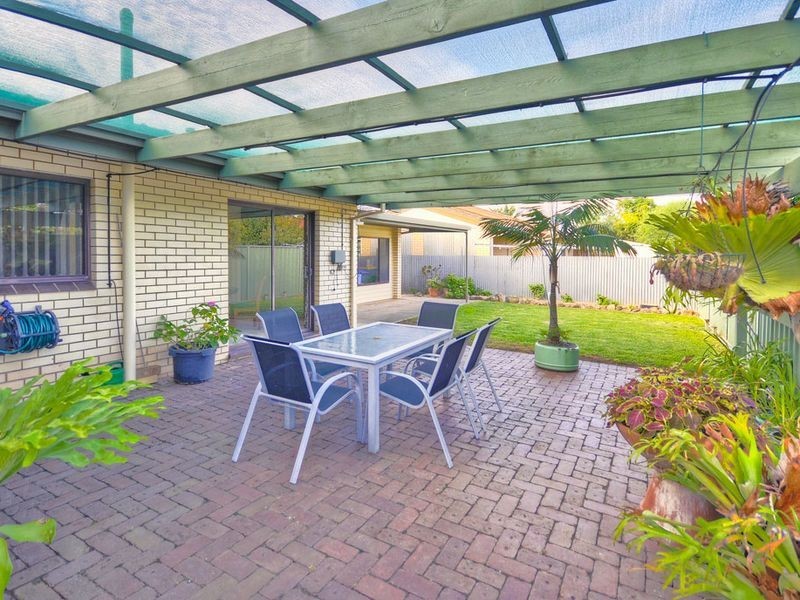 16 Hannam Avenue, Grange SA 5022