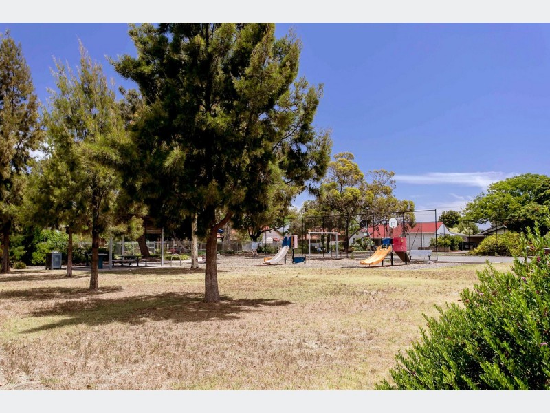 7 Scott Avenue, Flinders Park SA 5025
