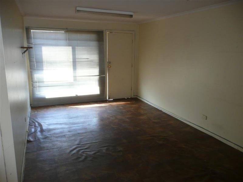 8 Hardy Street, Royal Park SA 5014