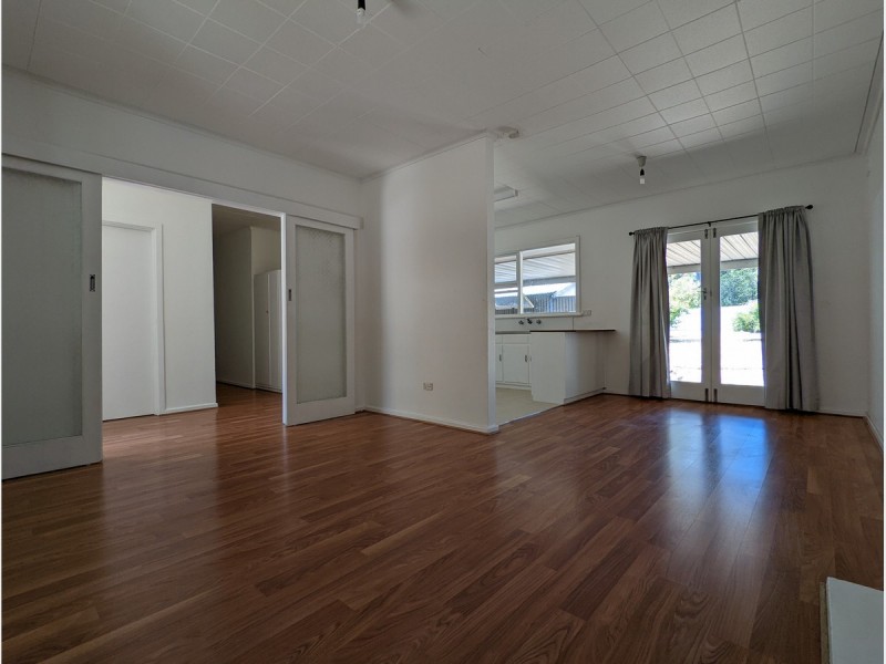 1 Marsha Drive, Banksia Park SA 5091