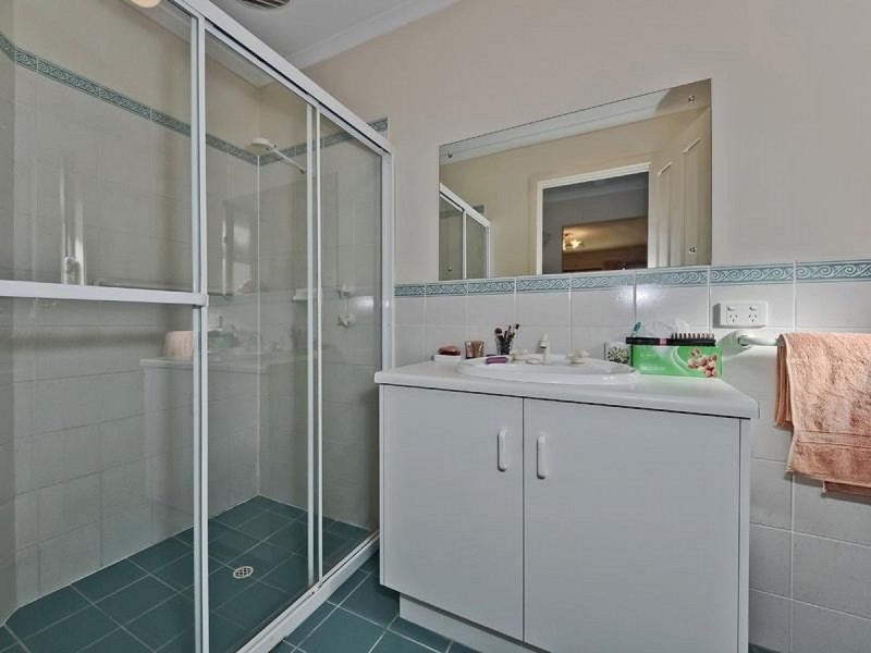 8 Pine Avenue, Glenelg North SA 5045