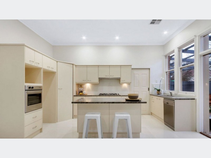15 Ian Street, Broadview SA 5083