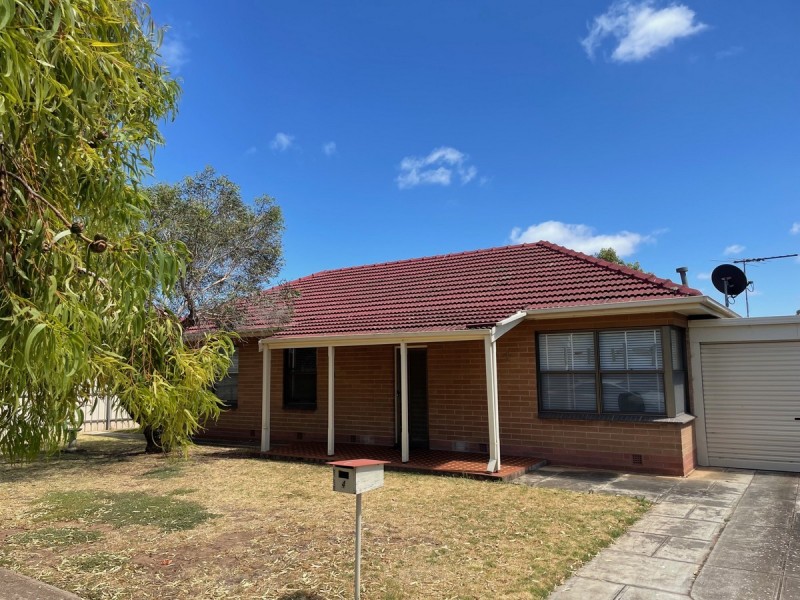 4 Reginald Avenue, Findon SA 5023