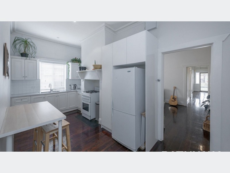 22 Farnham Road, Keswick SA 5035