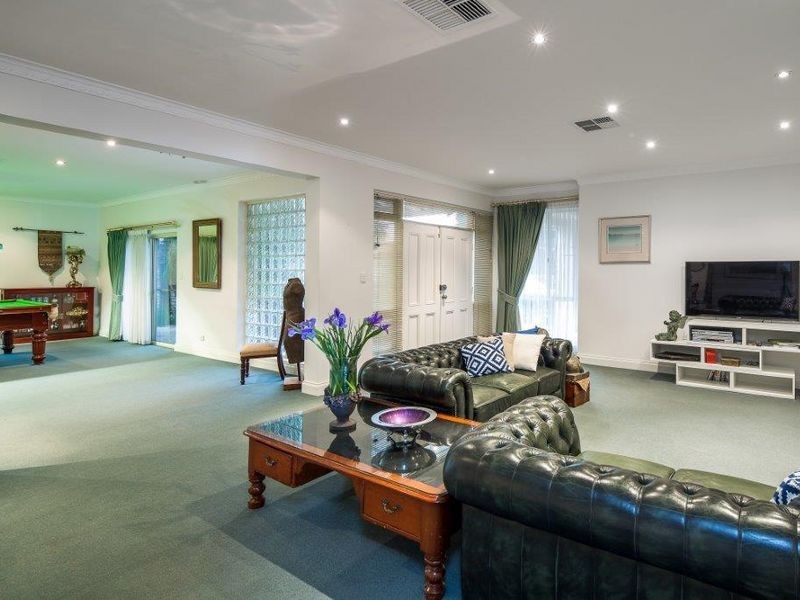 8 Charlotte Terrace, Grange SA 5022