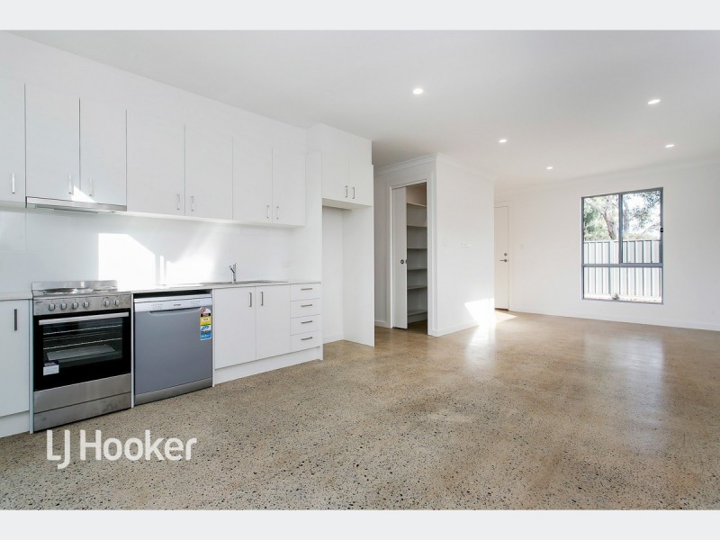 4/8 Wakelin Terrace, O’sullivan Beach SA 5166