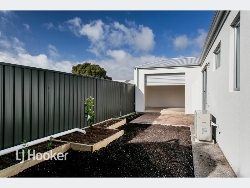 4/8 Wakelin Terrace, O’sullivan Beach SA 5166