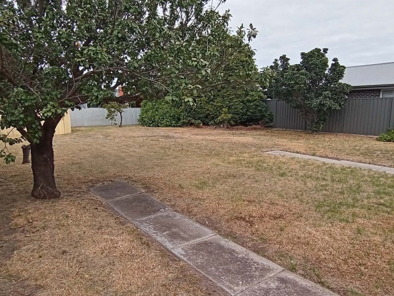 3 Lowry Street, Fulham SA 5024