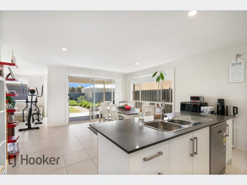 1A Princess Royal Parade, Hindmarsh Island SA 5214