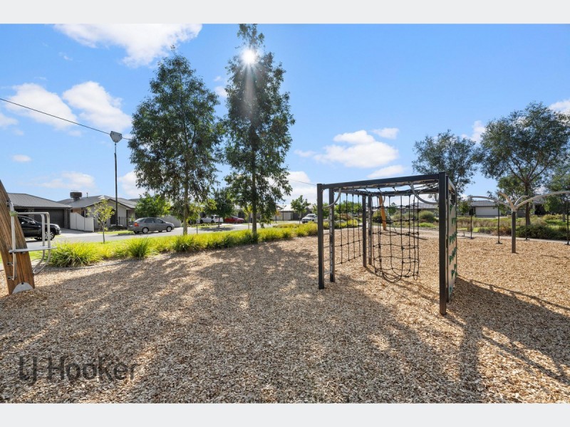 9 Marcona Road, Munno Para West SA 5115