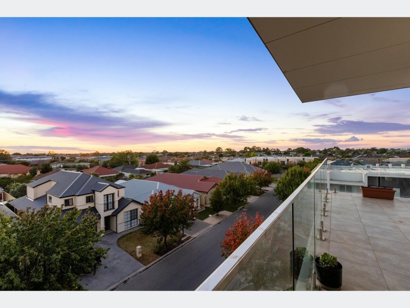 312/23 Warner Avenue, Findon SA 5023