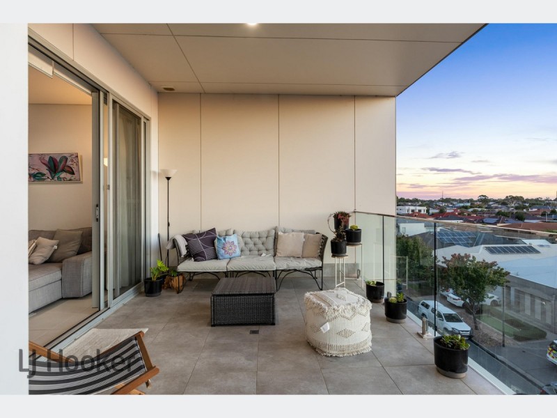 312/23 Warner Avenue, Findon SA 5023