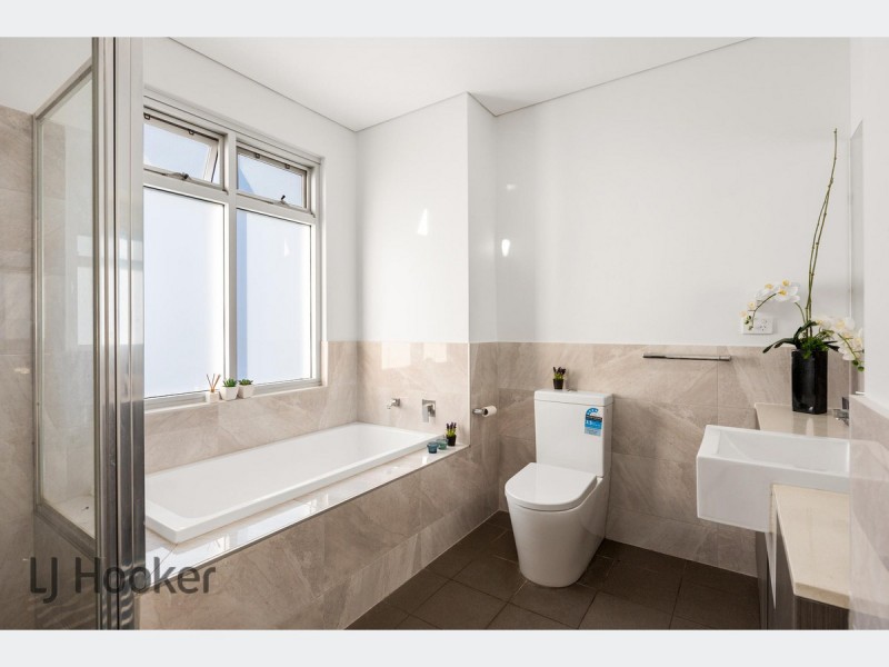 312/23 Warner Avenue, Findon SA 5023