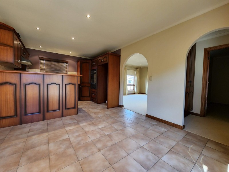 5 Rawlings Avenue, Flinders Park SA 5025