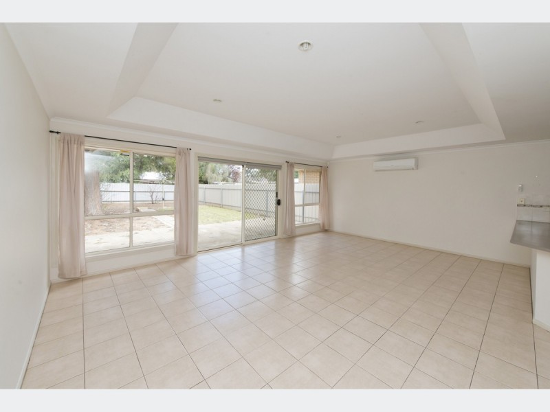 70b Harcourt Terrace, Salisbury North SA 5108