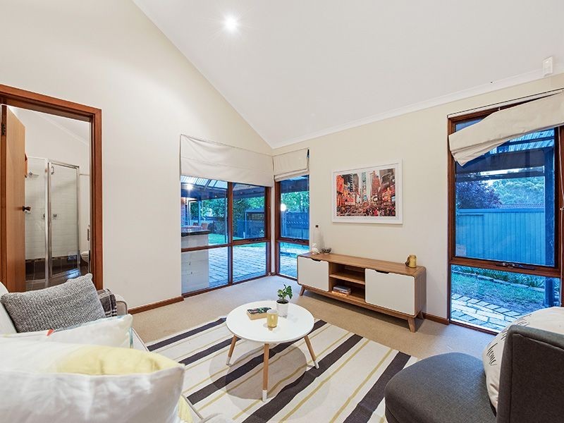 2 Mary Street, Happy Valley SA 5159