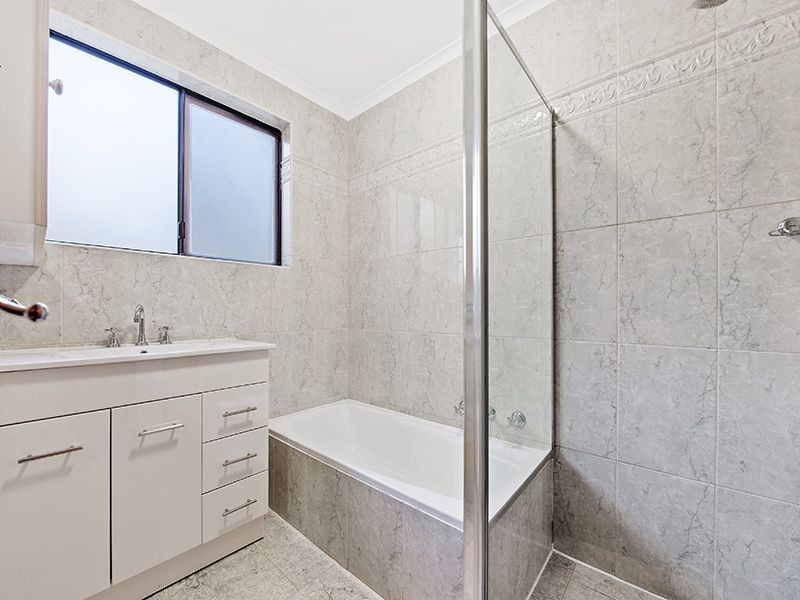 2 Mary Street, Happy Valley SA 5159