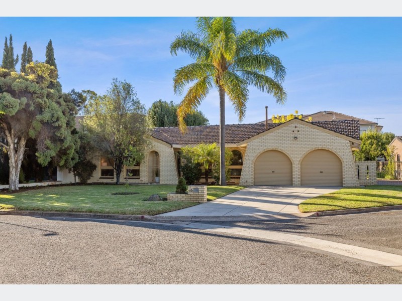 15 Glenwood Crescent, Kidman Park SA 5025