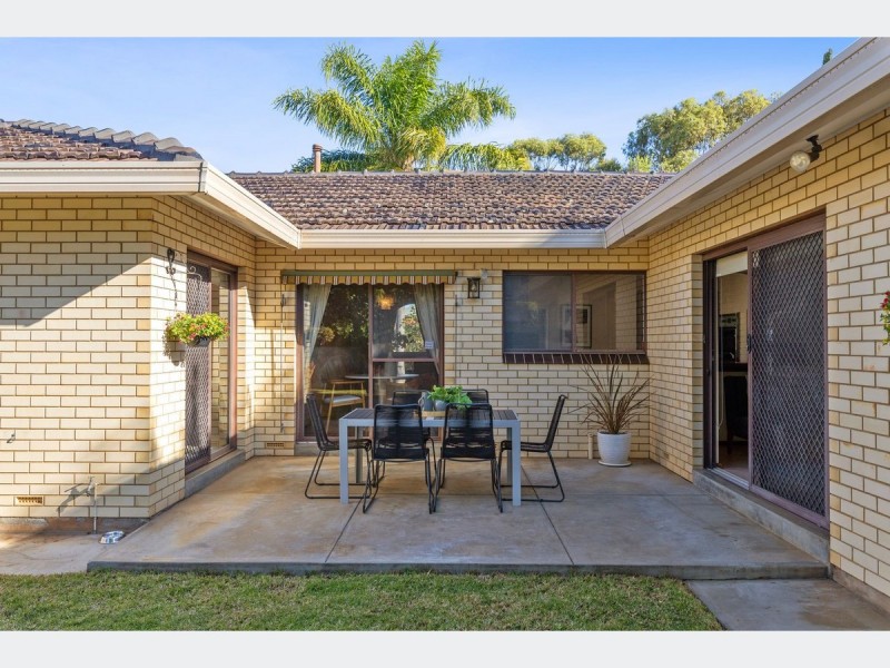 15 Glenwood Crescent, Kidman Park SA 5025