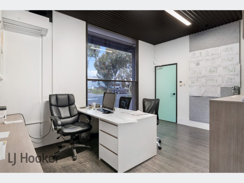 4 EW Pitts Avenue, Cavan SA 5094