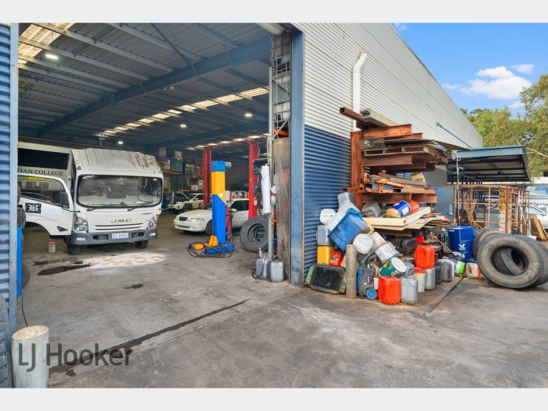 4 EW Pitts Avenue, Cavan SA 5094