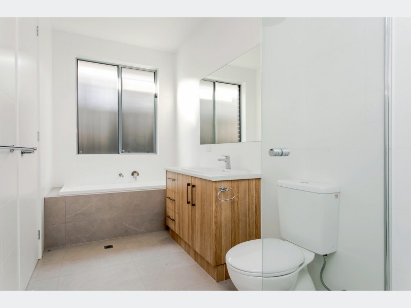 22 Hyacinth Crescent, Christie Downs SA 5164