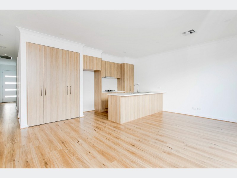 22 Hyacinth Crescent, Christie Downs SA 5164