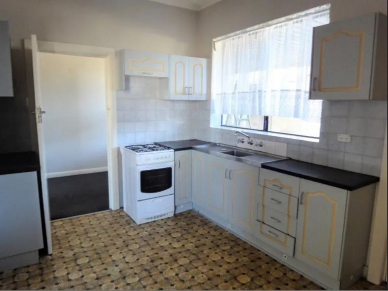 14 Cottesloe Street, West Beach SA 5024