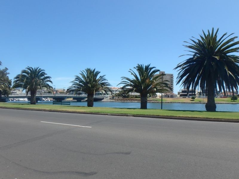 2/9 MacFarlane Street, Glenelg North SA 5045