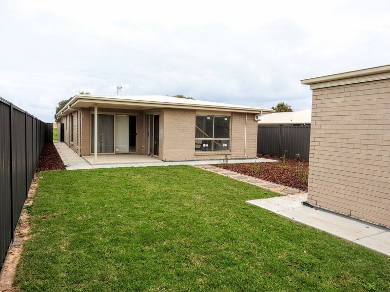 87 Princess Royal Parade, Hindmarsh Island SA 5214