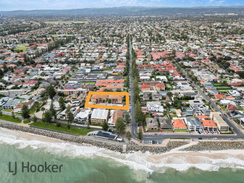 11/3 Broadway, Glenelg South SA 5045