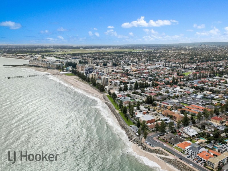 11/3 Broadway, Glenelg South SA 5045